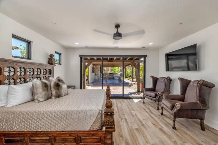 2 Bedroom & 2 Baths Private CASITA with expansive Sliding Door