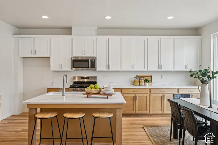 Example photo of a different finished Hanbury home. Actual home may differ/vary.