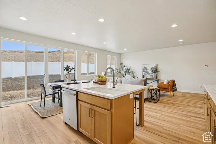 Example photo of a different finished Hanbury home. Actual home may differ/vary.