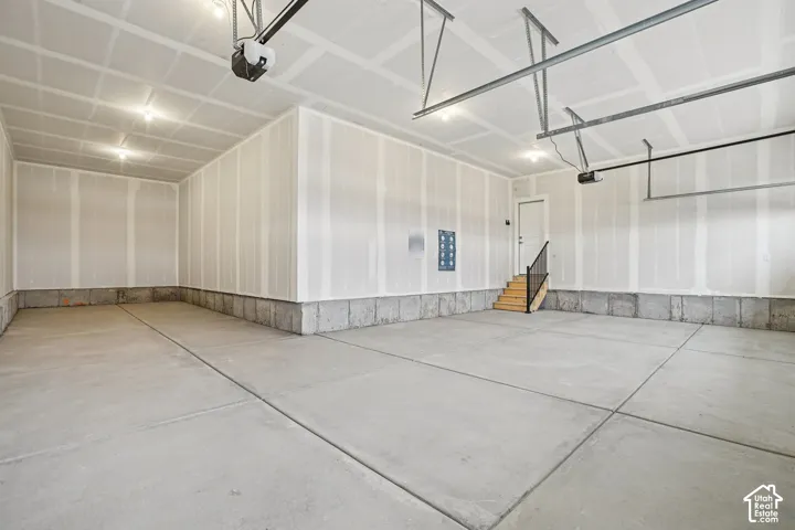 Example photo of a different finished Hanbury home. Actual home may differ/vary.