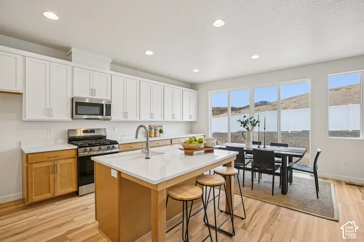 Example photo of a different finished Hanbury home. Actual home may differ/vary.