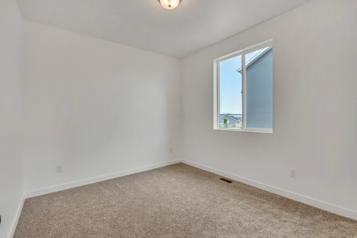 Different finished Edgewater home. Options/colors/features may differ from the actual home for sale.
