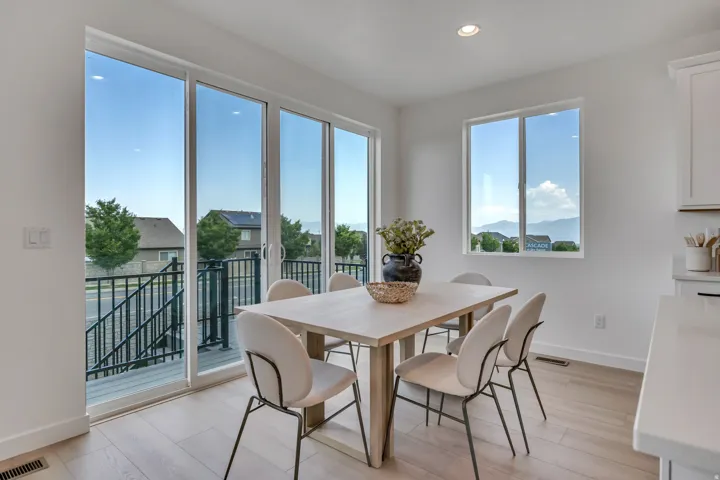 Different finished Edgewater home. Options/colors/features may differ from the actual home for sale.