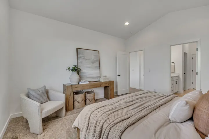 Different finished Edgewater home. Options/colors/features may differ from the actual home for sale.