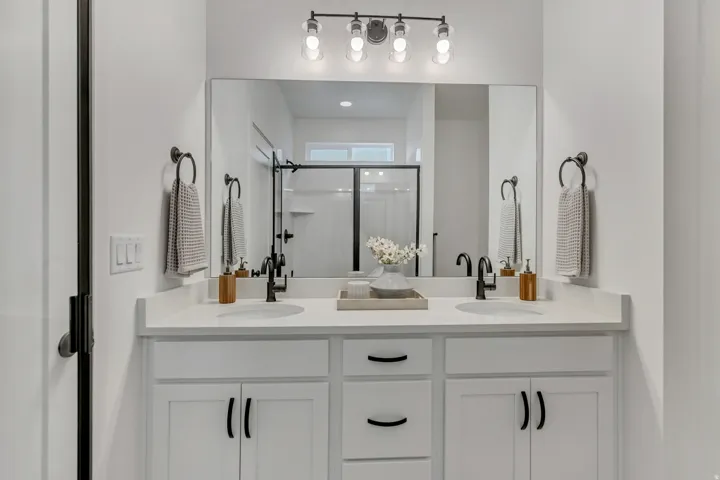 Different finished Edgewater home. Options/colors/features may differ from the actual home for sale.