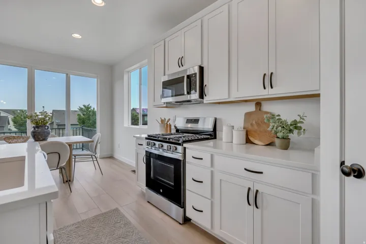 Different finished Edgewater home. Options/colors/features may differ from the actual home for sale.