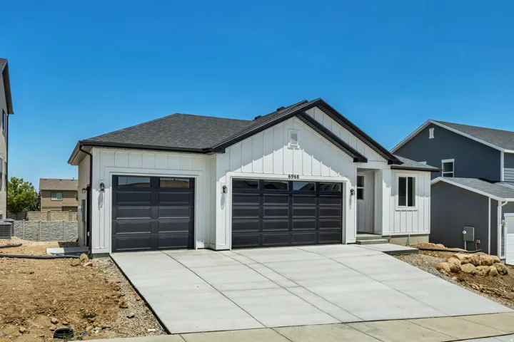 Different finished Edgewater home. Options/colors/features may differ from the actual home for sale.