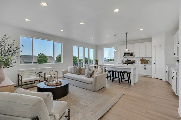 Different finished Edgewater home. Options/colors/features may differ from the actual home for sale.