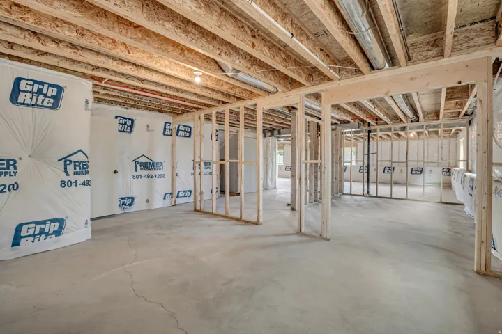 Different finished Edgewater home. Options/colors/features may differ from the actual home for sale.