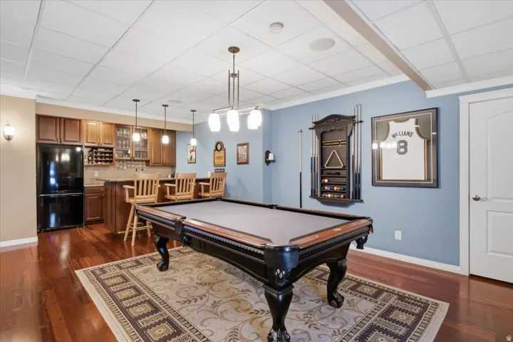 Wood-finish flooring throughout