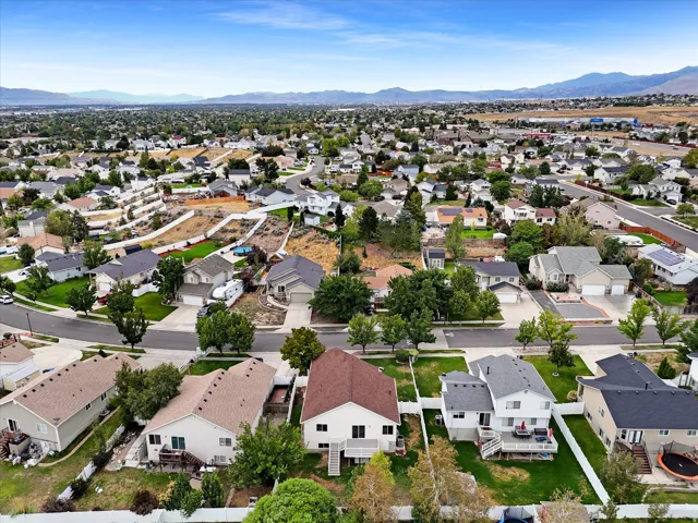5476 W Ridge Flower Way, Kearns, Utah 84118