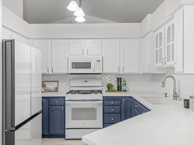 5476 W Ridge Flower Way, Kearns, Utah 84118