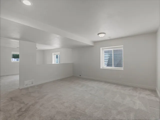 5476 W Ridge Flower Way, Kearns, Utah 84118
