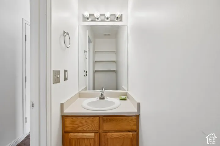 2224 N 3000 W, Clinton, Utah 84015