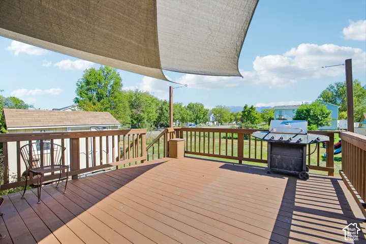2224 N 3000 W, Clinton, Utah 84015