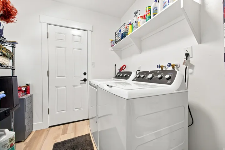 Large, Main Floor Laundry