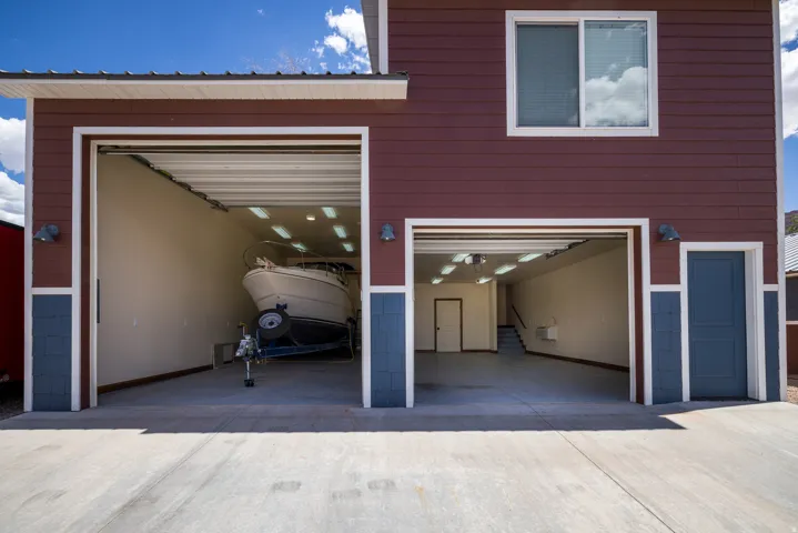 Detached Shop with remote upstairs living area