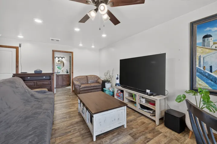 Upstairs Mother-in-Law unit