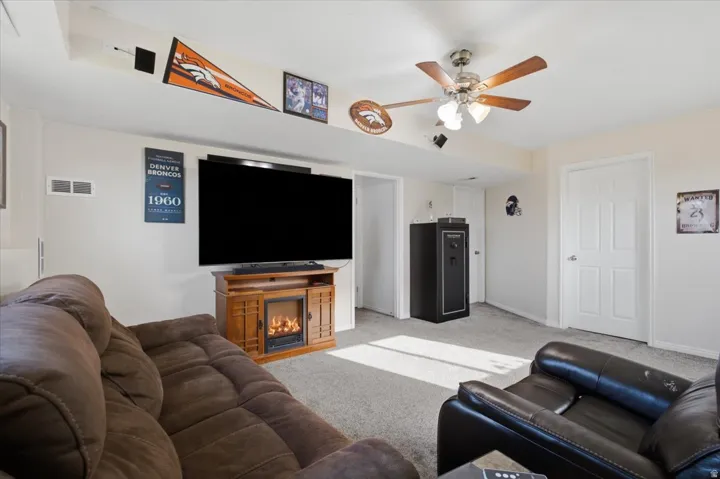 612 E Barbed Wire Dr, Grantsville, Utah 84029