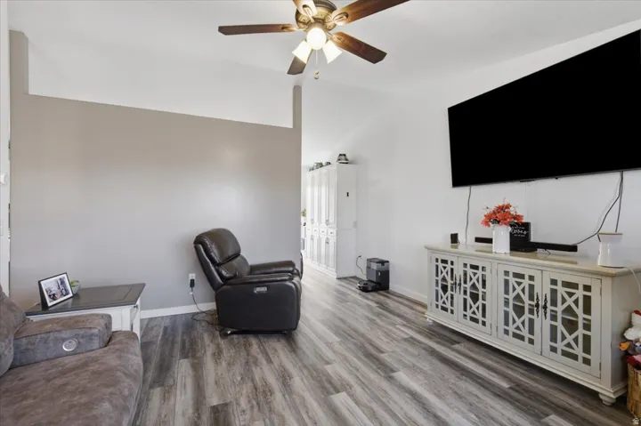 612 E Barbed Wire Dr, Grantsville, Utah 84029