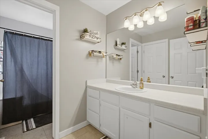 612 E Barbed Wire Dr, Grantsville, Utah 84029