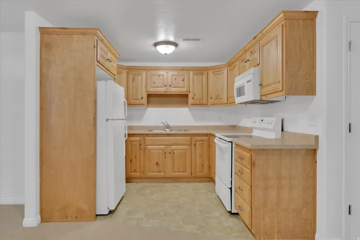 673 E 2100 N, North Logan, Utah 84341