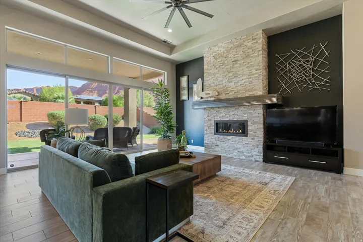 336 W Redstone Ct, Ivins, Utah 84738