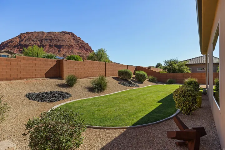 336 W Redstone Ct, Ivins, Utah 84738