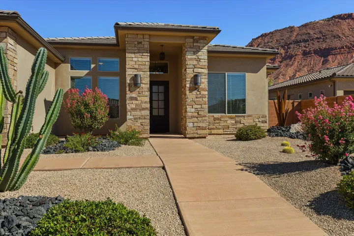 336 W Redstone Ct, Ivins, Utah 84738
