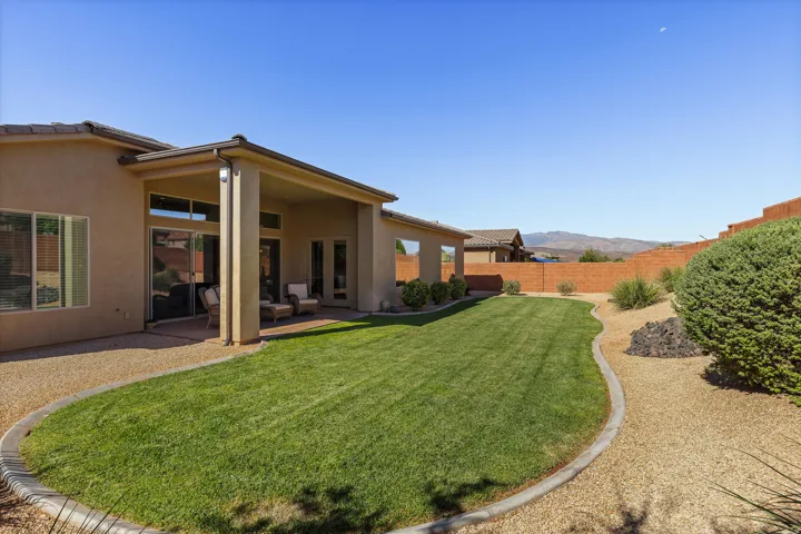 336 W Redstone Ct, Ivins, Utah 84738