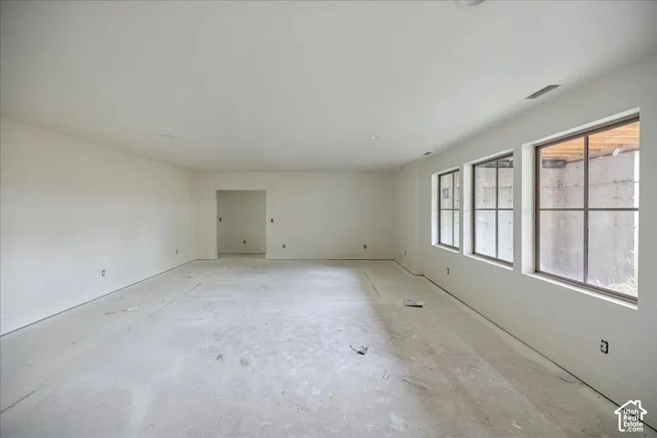 Basement Rec Room w/Daylighted Walkout
