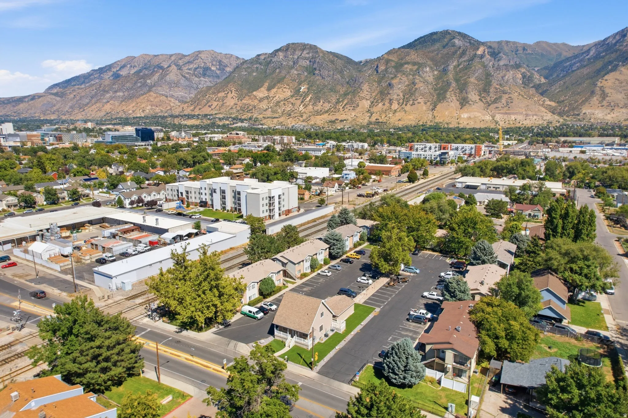 This is a bird's-eye view of the entire property, Mountain views, and a better perspective of location.