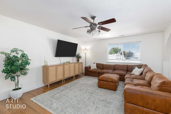988 W 2675 S, Nibley, Utah 84321