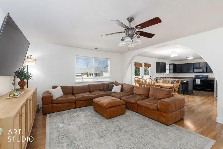 988 W 2675 S, Nibley, Utah 84321