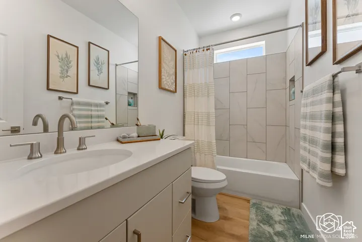 PHOTOS ARE OF A PREVIOUS MODEL HOME featuring the same floor plan and are provided for illustrative purposes only. Colors, finishes, fixtures, and selections may vary. Home will be delivered unfurnished