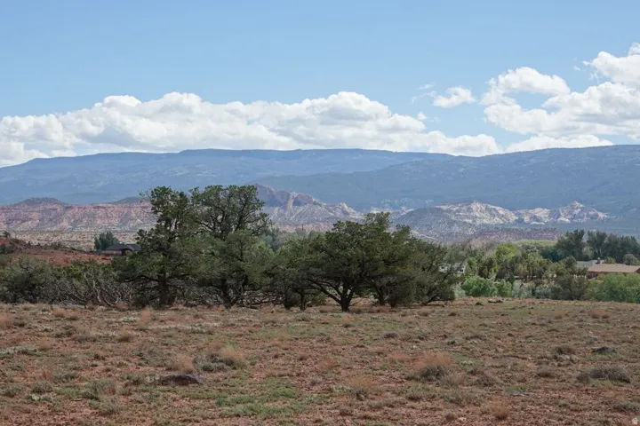 275 E 630 North St, Torrey, Utah 84775
