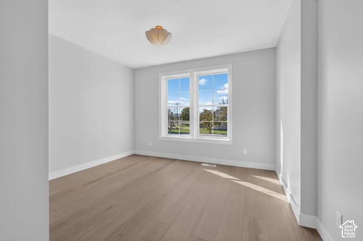 Front bedroom / Den (LVP floors)