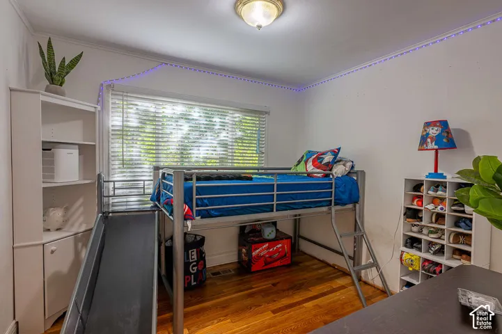 Hardwood and large windows throughout the home offer a clean spacious feel.