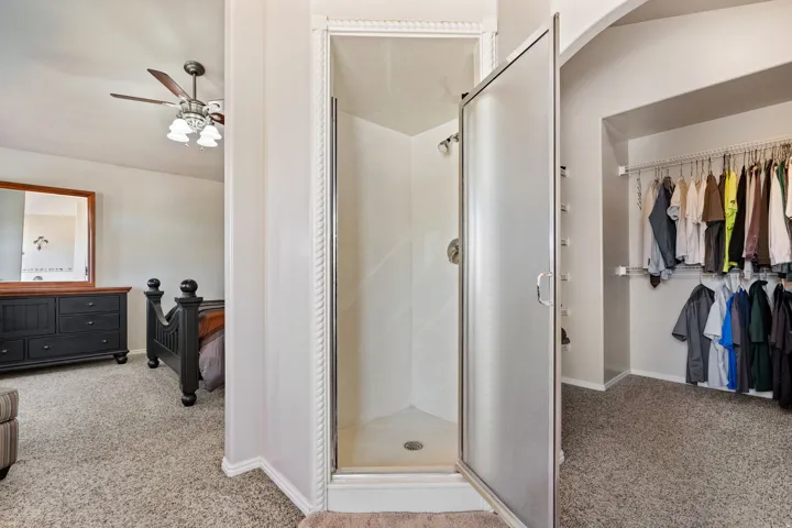 Primary Bedroom. Vaulted Ceilings. Ensuite. Separate Tub/shower. Massive walkin closet. Separate toilet room.
