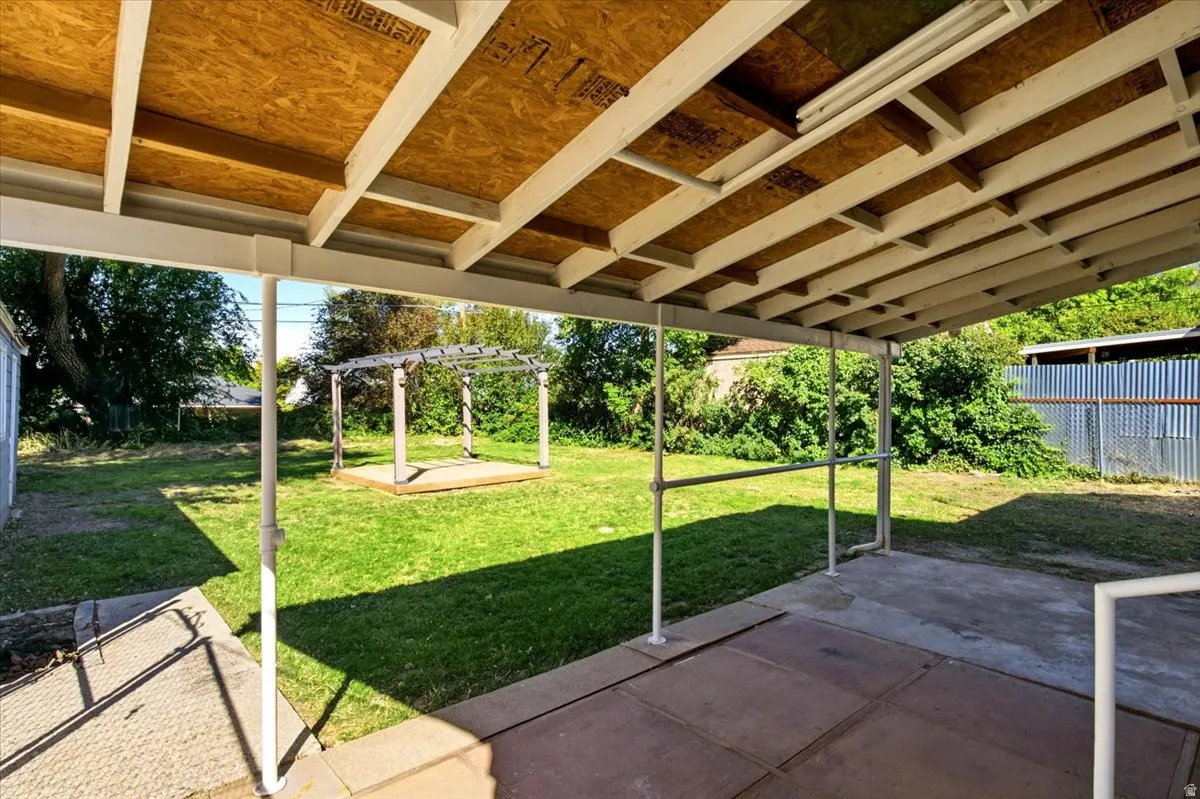 covered patio