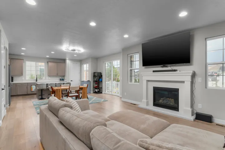 3864 W Safflower Dr, Lehi, Utah 84043