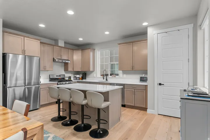 3864 W Safflower Dr, Lehi, Utah 84043