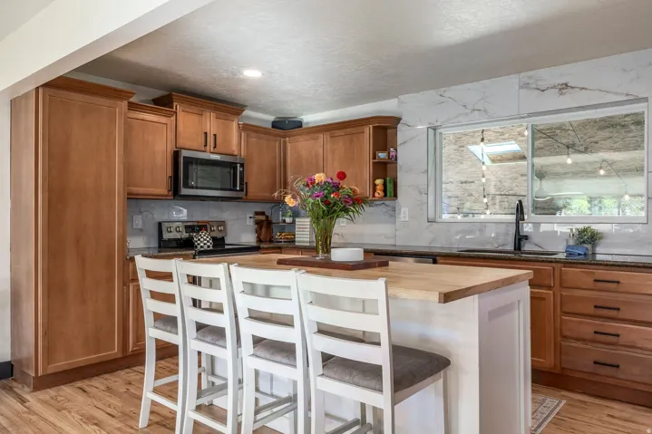 9958 S Barium Ln, Sandy, Utah 84094