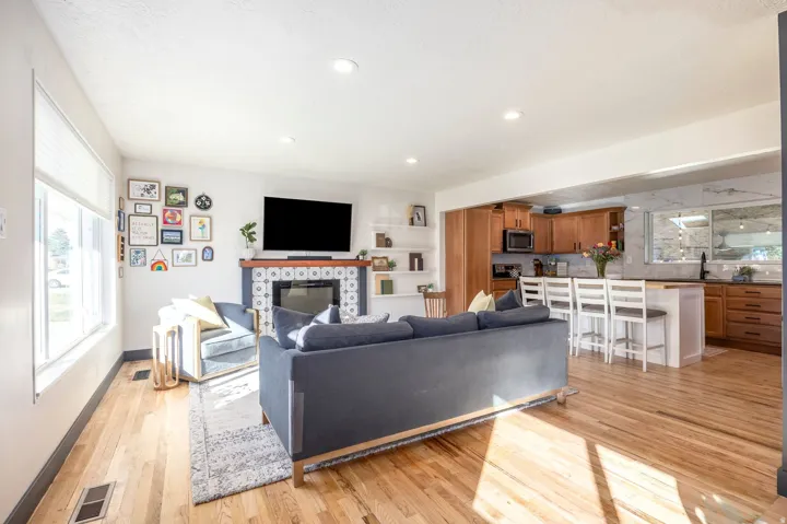 9958 S Barium Ln, Sandy, Utah 84094