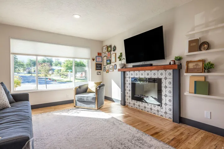 9958 S Barium Ln, Sandy, Utah 84094