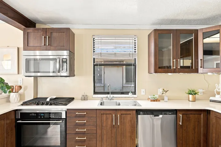 653 S Egli Ct, Salt Lake City, Utah 84102