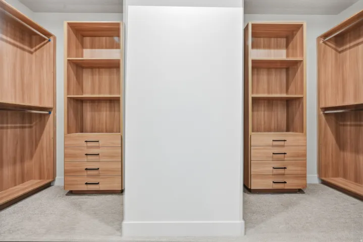 Primary Ensuite Walk-in Closet