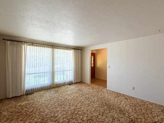 Formal Living Room/Office or Den