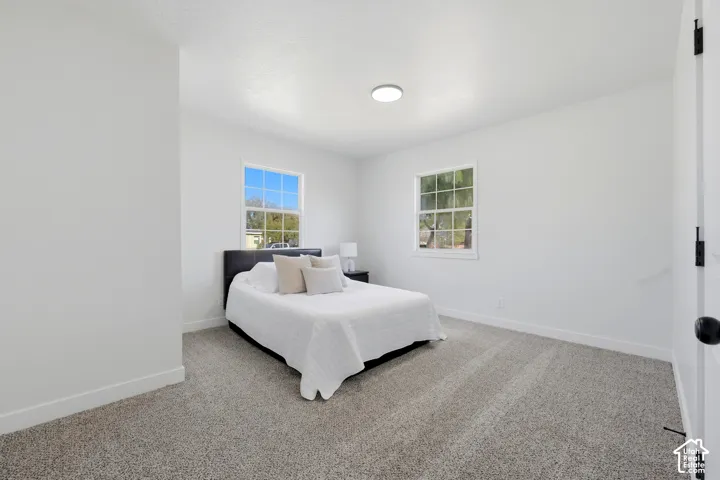 Neutral color palette with textured carpeting