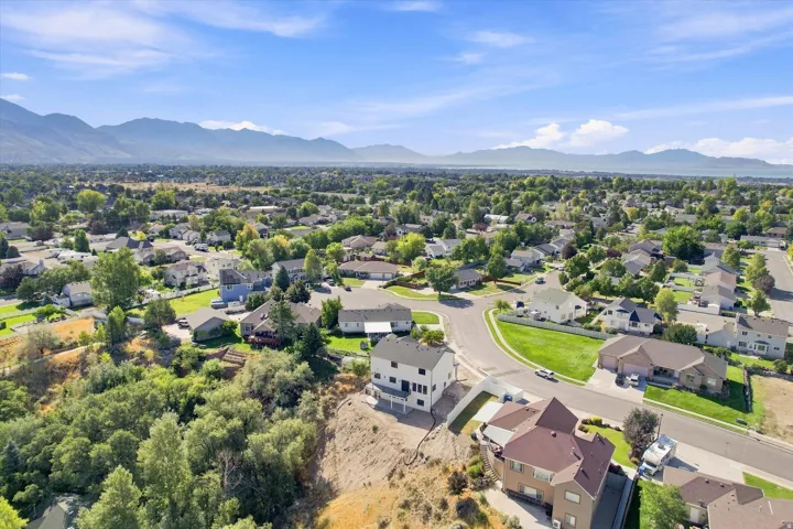 975 E Oak Creek Dr, Lehi, Utah 84043